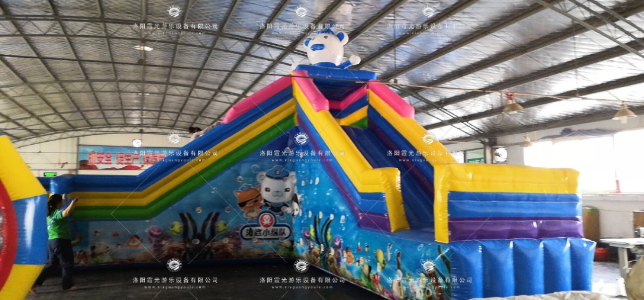 荆州儿童大型充气滑梯